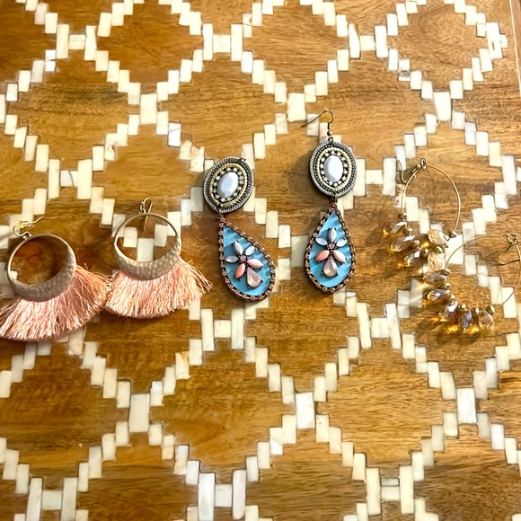 Earrings - Picture 1 of 1